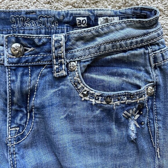 Miss Me Womens 30 US Size 10 Distressed Embellished Cuffed Capri Jeans Cowgirl - Picture 9 of 16